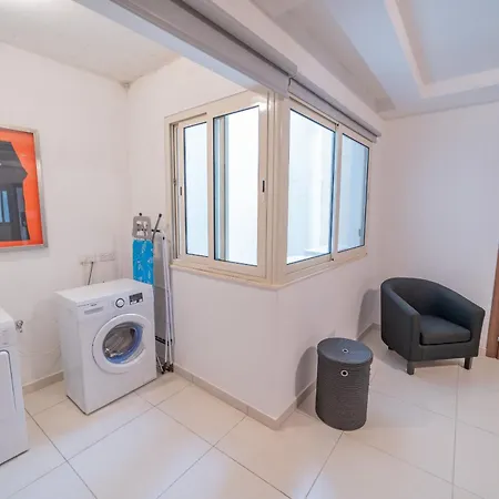 شقة Modern & Charming 1-bedroom Flat In Jvas1-1 *