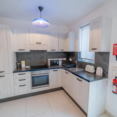 Modern & Charming 1-bedroom Flat In Jvas1-1 شقة *