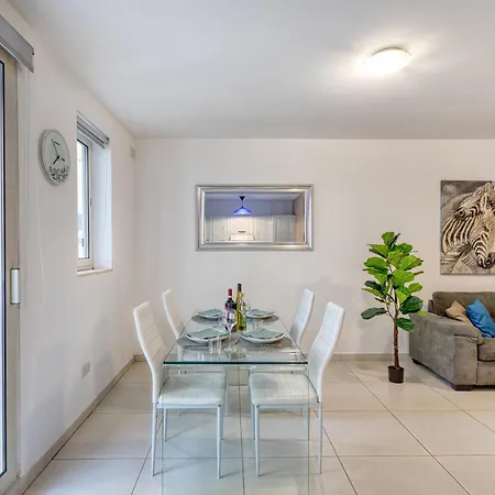 Modern & Charming 1-bedroom Flat In Jvas1-1 Apartman Gżira