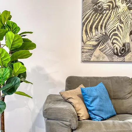 شقة Modern & Charming 1-bedroom Flat In Jvas1-1