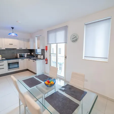 Modern & Charming 1-bedroom Flat In Jvas1-1 Appartement